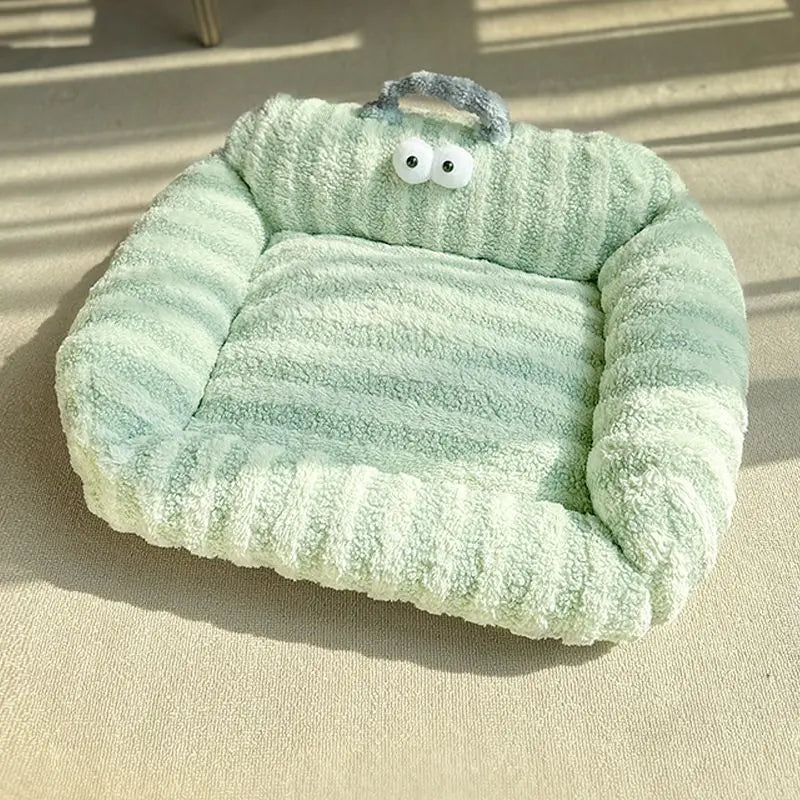 Dog Nest Winter Warm Pet Sofa Small Dog Sleeping Mat Soft Cushion Winter Dog Special Bed Internet Red Cat Nest Pets dog beds Ademend materiaal - product feature